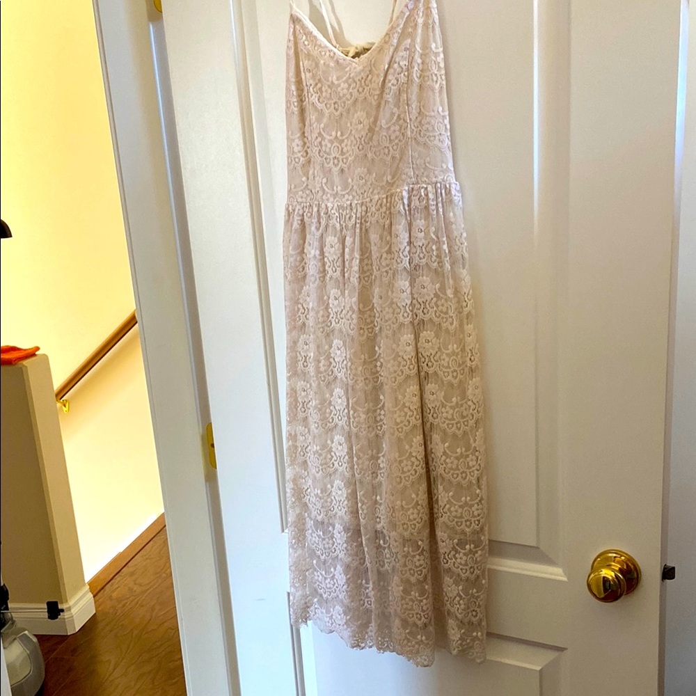 Abercrombie & Fitch Elegant Lace Dress in Cream Color in size S